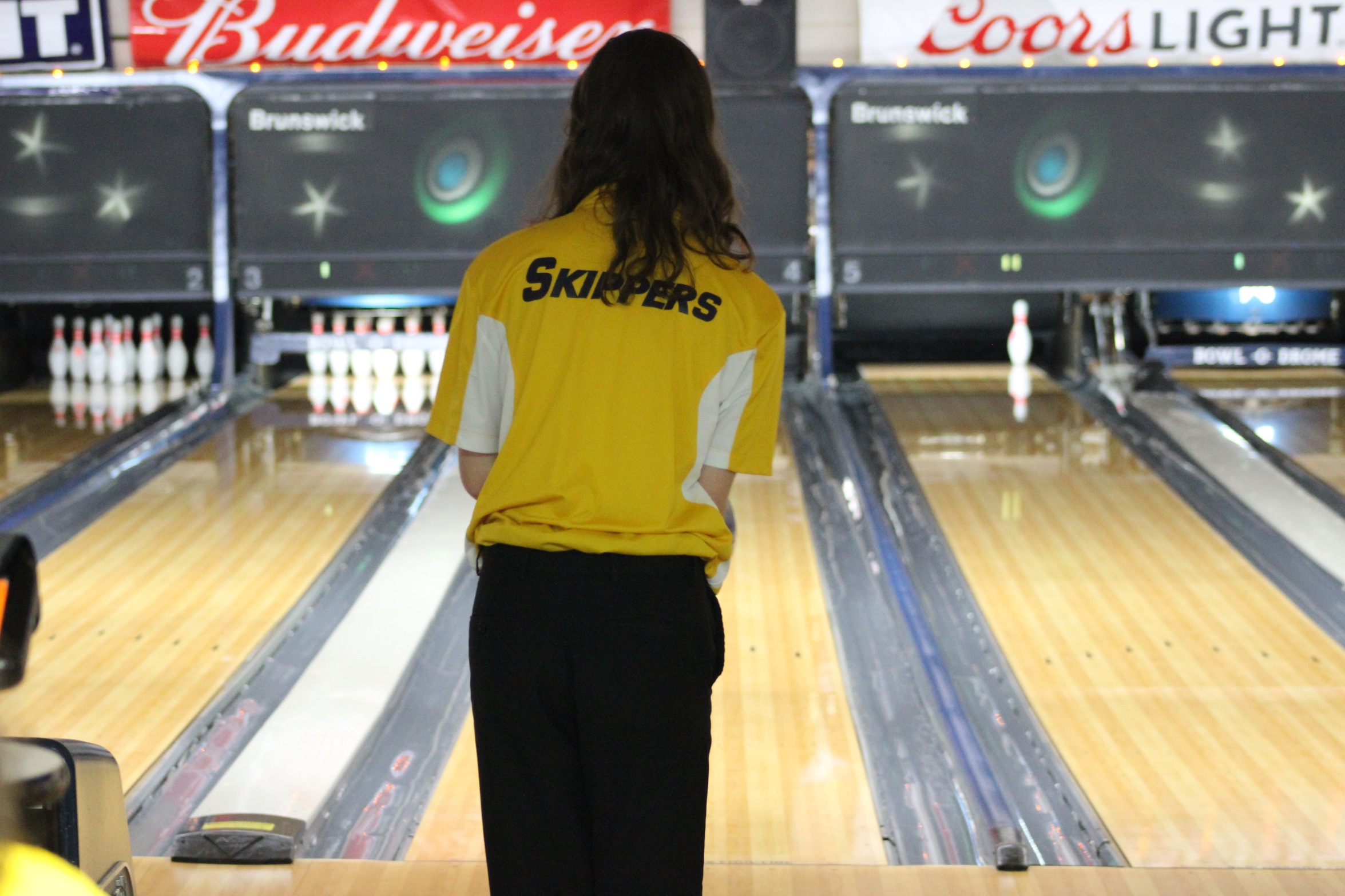 SC4 Skippers Men's Bowling Freshmen Aiden Briguglio about to bowl 