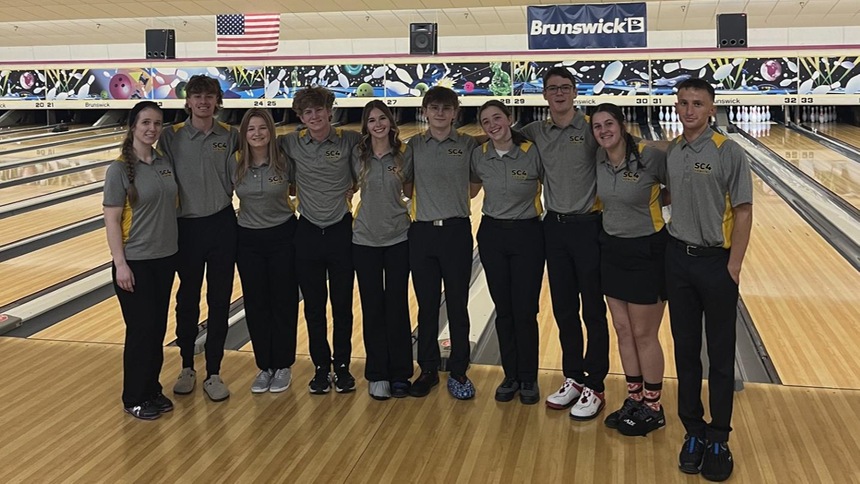 Men and women's bowling team