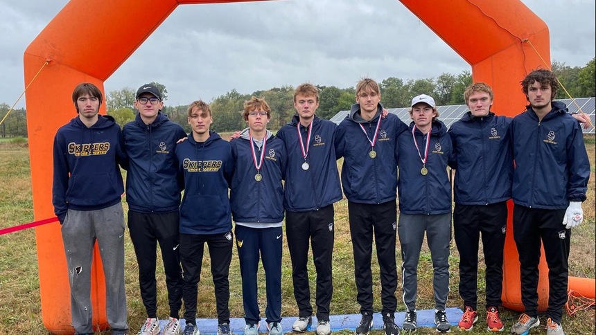 Men's Cross Country Takes First at Ancilla