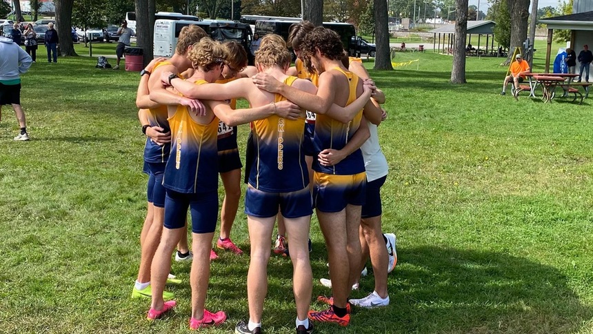 Skippers men's cross country prior to the skippers invite